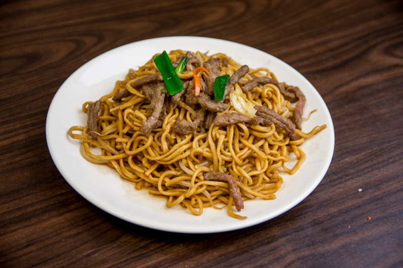 n03. beef lo mein 牛肉捞面